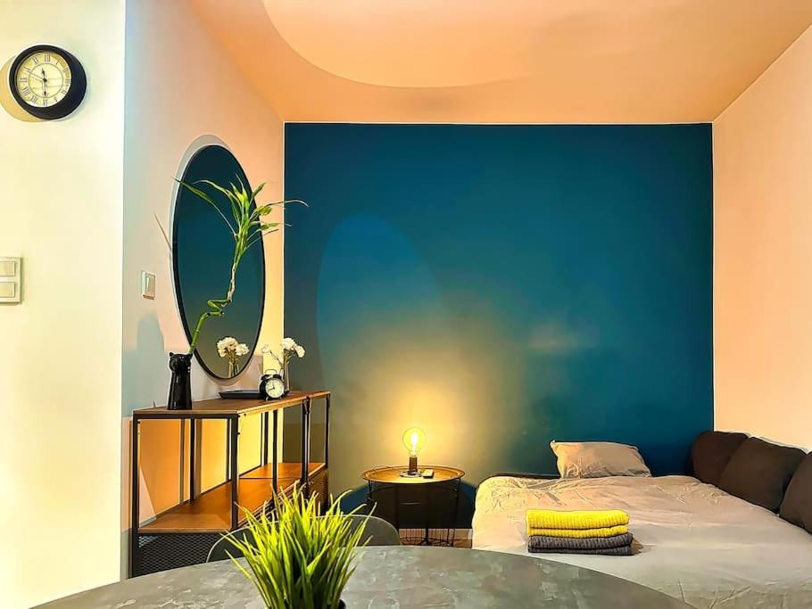 Klimatyczna Hotelowa Kawalerka Apartament Warszawa