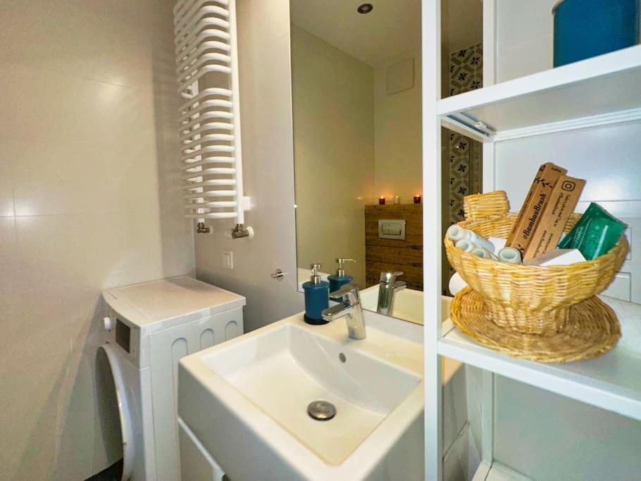 Klimatyczna Hotelowa Kawalerka Apartament